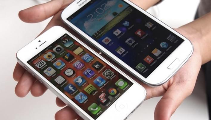 Facts to consider when Choosing between iPhone 5 and Galaxy S3