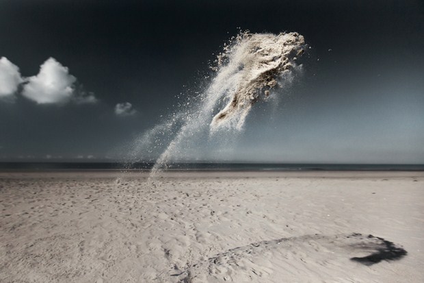 Gravity-Sand-Creatures-Photography-Inspiration