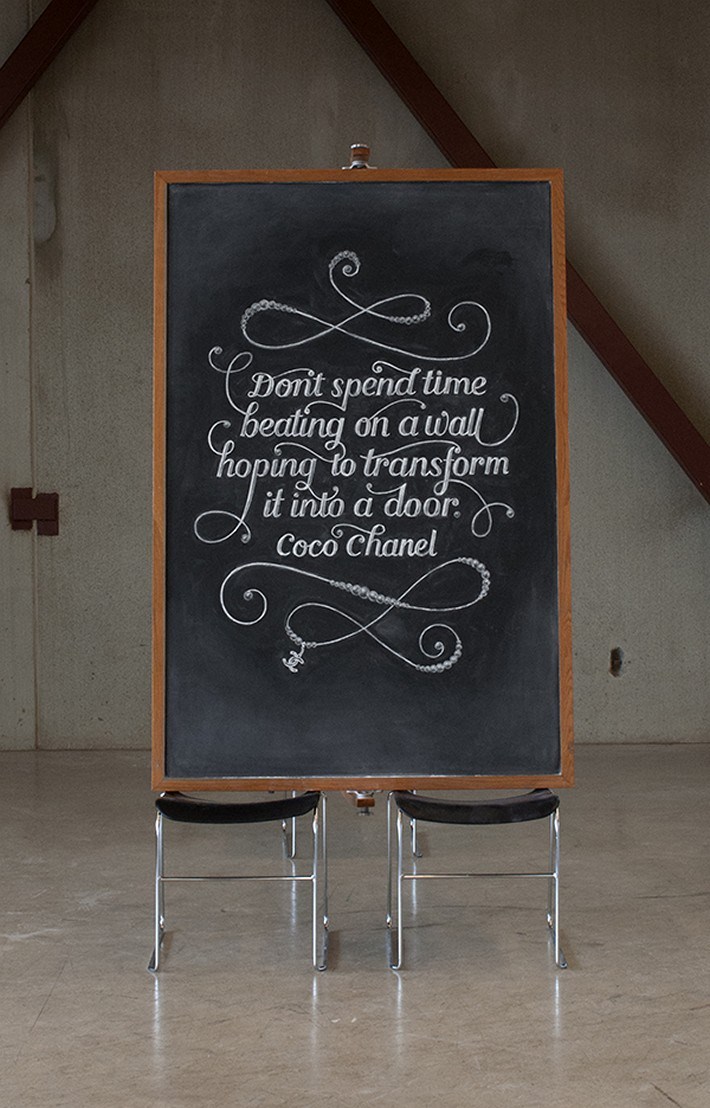 023-Dangerdust-Illustrate-Quotes-with-Wonderful-Chalkboard-Art