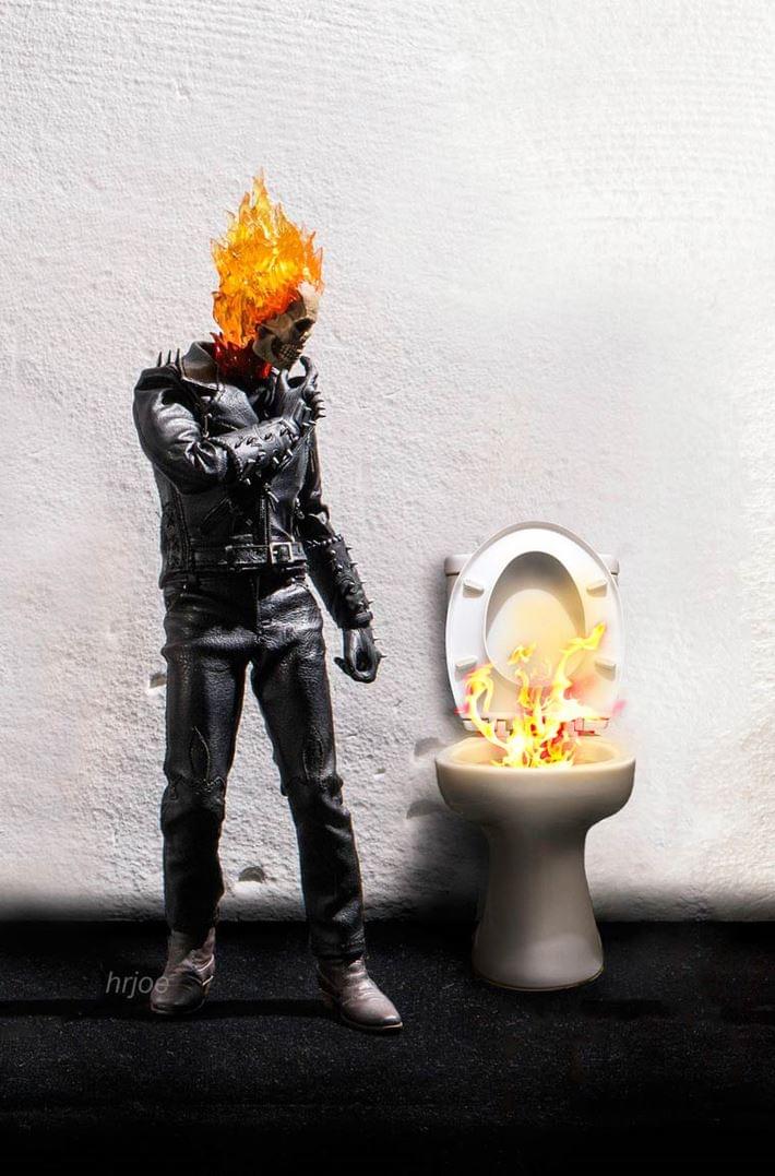 Amusing_Action_of_Superheroes_in_Not_So_Super_Conditions