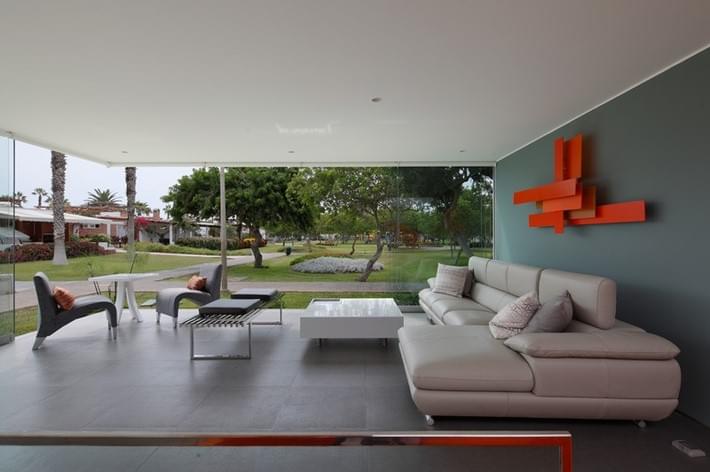 Modern-Home-Casa-Blanca-in-Lima