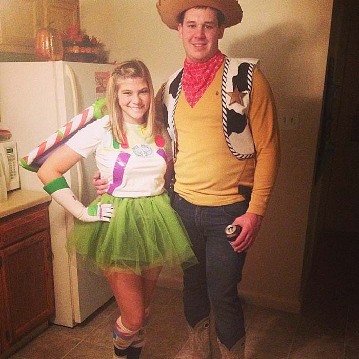 Delightful-Disney-Couples-Costumes-27