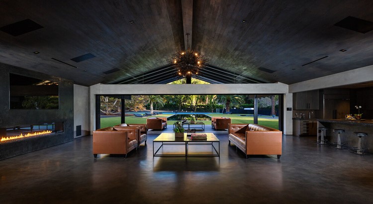 Beautiful-and-Modern-House-in-Malibu