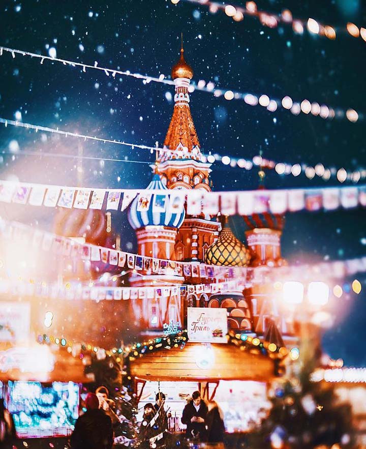 Moscow-City-During-Christmas-Festival-007