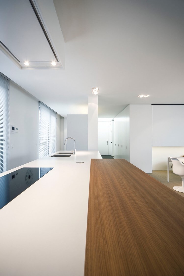 Minimal-Contemporary-Apartment-Located-in-Belgium