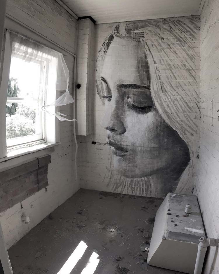 collapse-portraits-on-abandoned-buildings