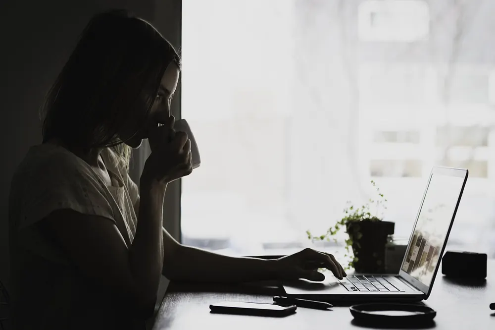 How to Start a Home Decor Business - Conduct Market Research