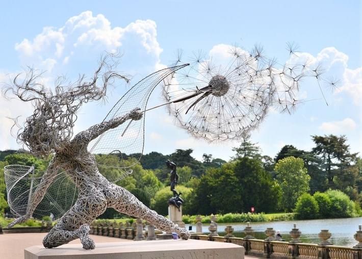 Dynamic_Fairy_Wire_Sculptures_by_Robin_Wight