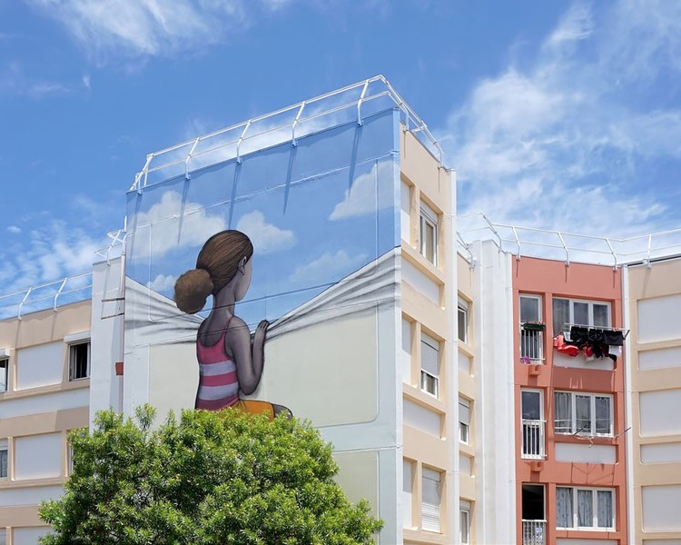 Street-Artist-Transformed-Buildings-into-Works-of-Art