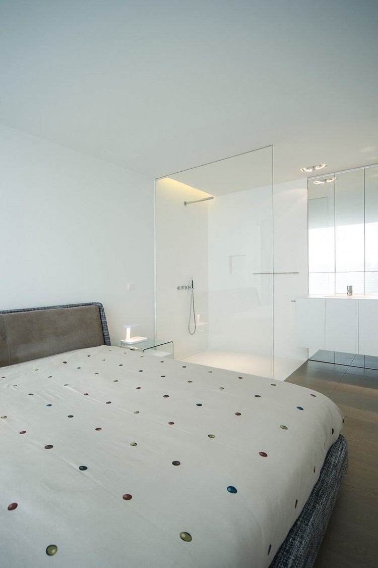 Minimal Contemporary Apartment Located in Belgium