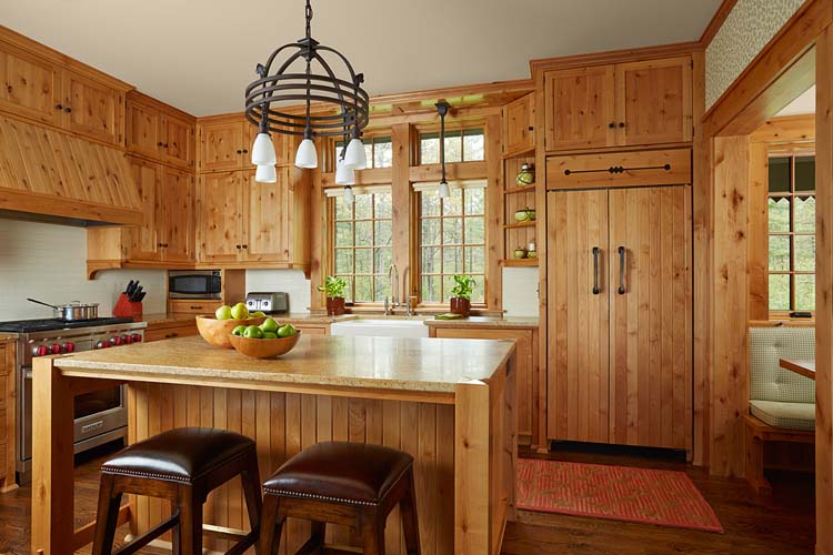 Beautiful-Tomahawk-Lake-House