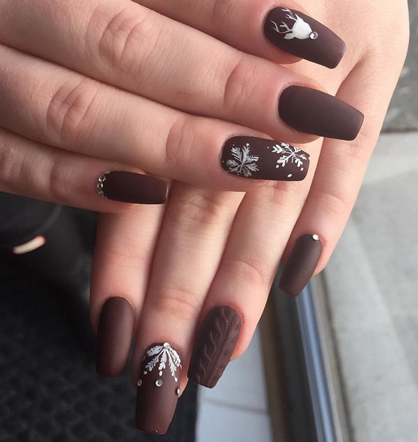 Dark-Nails-Ideas-for-Winter