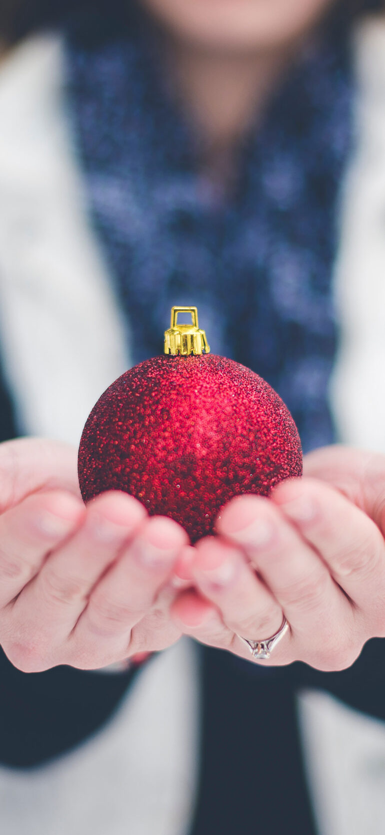 40 Stunning iPhone XS and XS Max Christmas Wallpapers