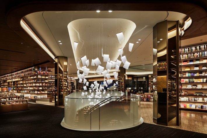 Chandeliers Look Like Paper Sheets