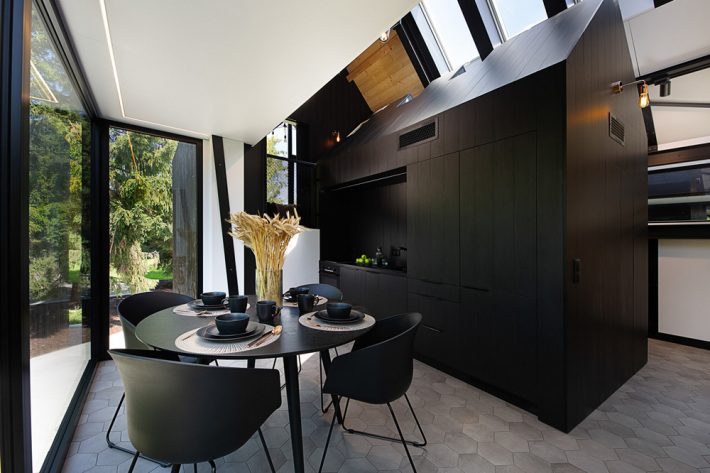 Traditional Architecture with Modernity