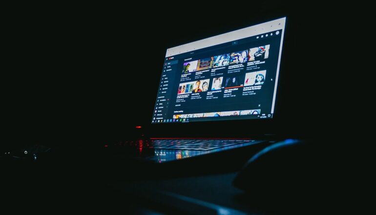 How To Design YouTube Intro
