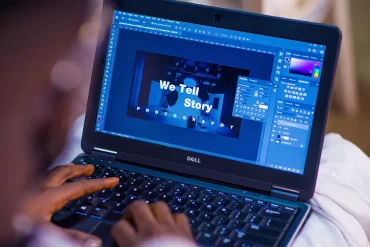 What Does the Graphic Designer Do