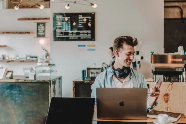 How to Increase Customer Advocacy through Social Media Listening