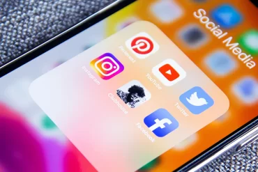 How to Lock Your iPhone Apps with Face ID or Passcode