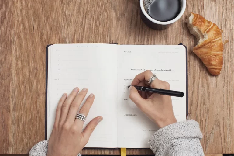 Best Apps for Poetry Writing
