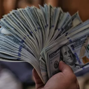 The Average Salaries of the United States - Exploring Key Sectors and Trends