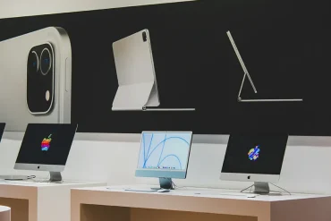 Difference Between Apple Stores and Authorized Resellers