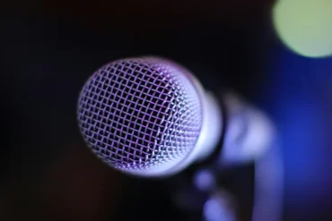 How to Handle Stage Fright Public Speaking - 6 Easy Tips