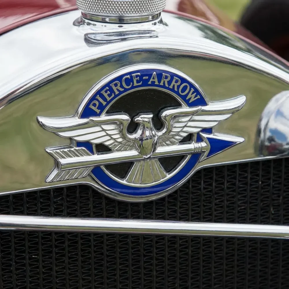 Pierce-Arrow - Car brands that start with p